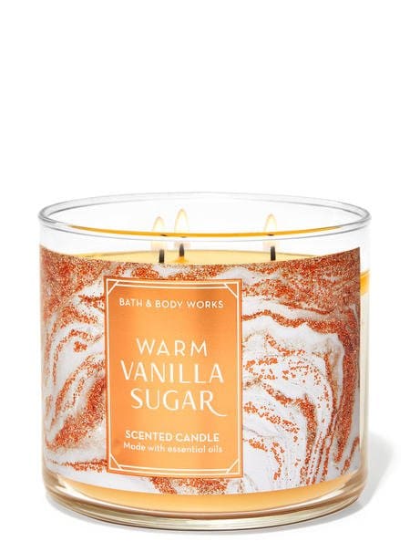 Warm Vanilla Sugar شمعة معطرة بـ3 فتلات